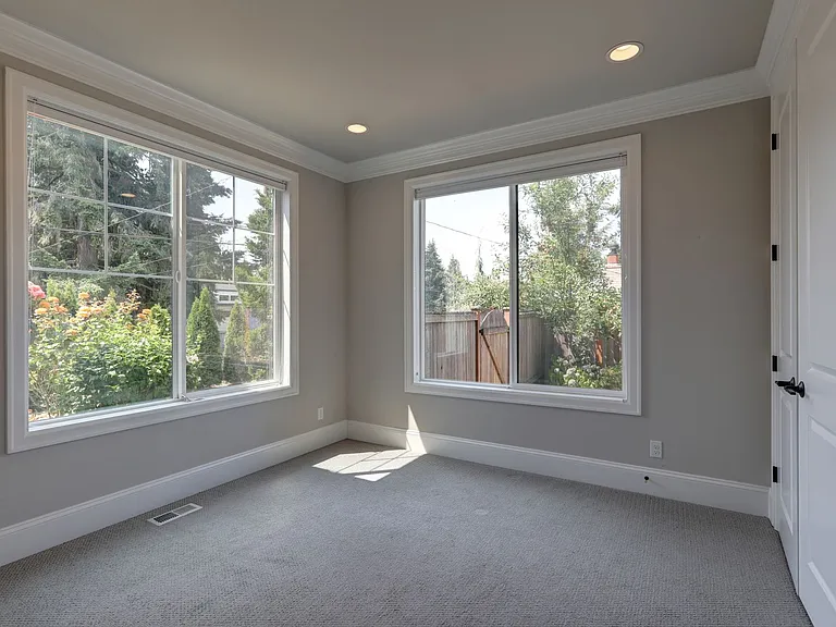 15908 NE 1st St — Photo 5