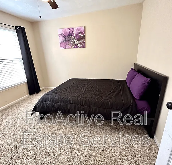5123 Bute St — Photo 9