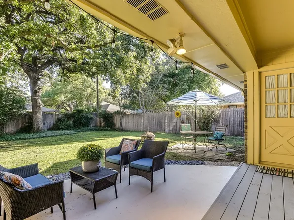 1109 Briarcliff Dr, Arlington, TX 76012