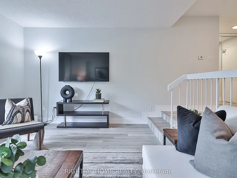 1338 York Mills Rd #309 — Photo 10