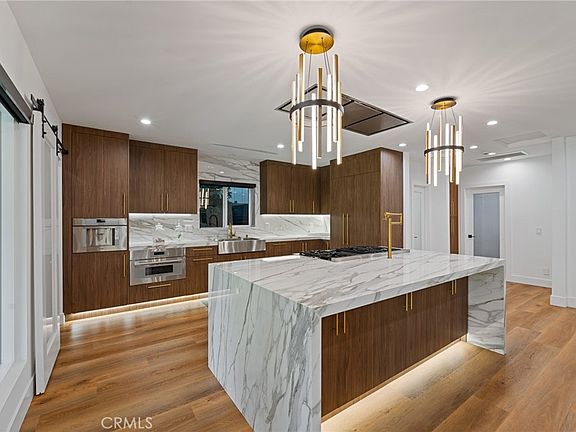 4th image of 23103 Leonora Dr