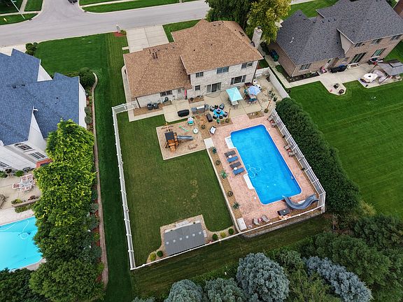 4th image of 16015 S Ridgewood Dr