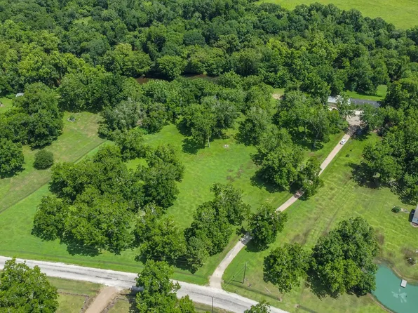 11935 County Road 170, Boling, TX 77420