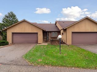 1720 Willow Creek Dr, Lansing, MI 48917
