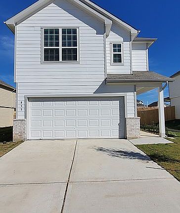 2nd image of 977 Marquis Dr