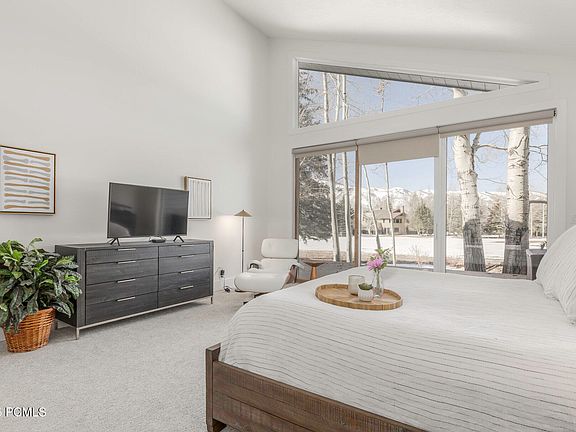 2nd image of 2871 Sunny Slopes Dr
