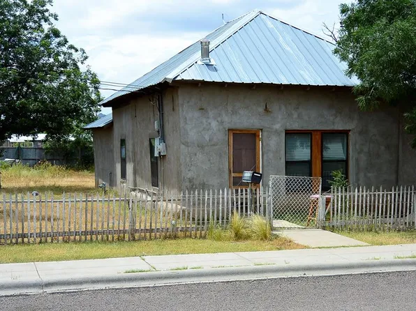 403 S 9th St, Alpine, TX 79830