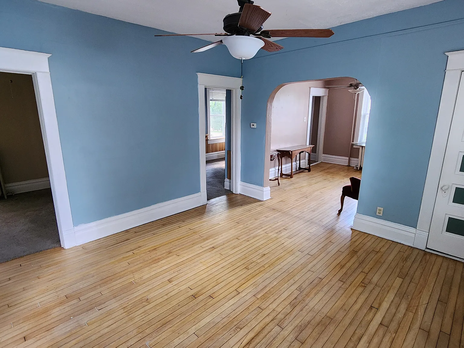 2 bed, 1100 sqft, $1,350 — Photo 3