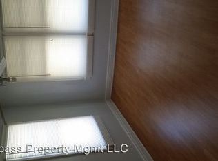 2 S Bridge St, Christiana, PA 17509