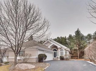 508 Wildflower Rd, Burnsville, MN 55306