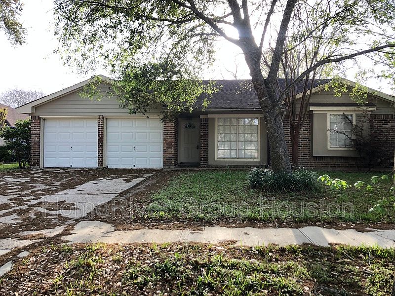 1st image of 3251 Cherry Creek Dr