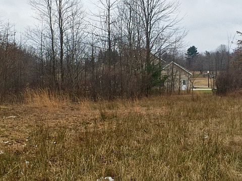 4th image of Fox Hollow Dr