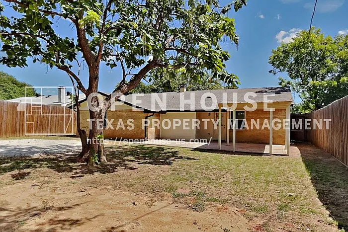 5905 Nanci Dr — Photo 18