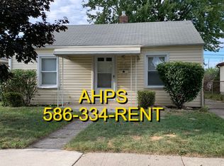 84 W Mahan Ave, Hazel Park, MI 48030
