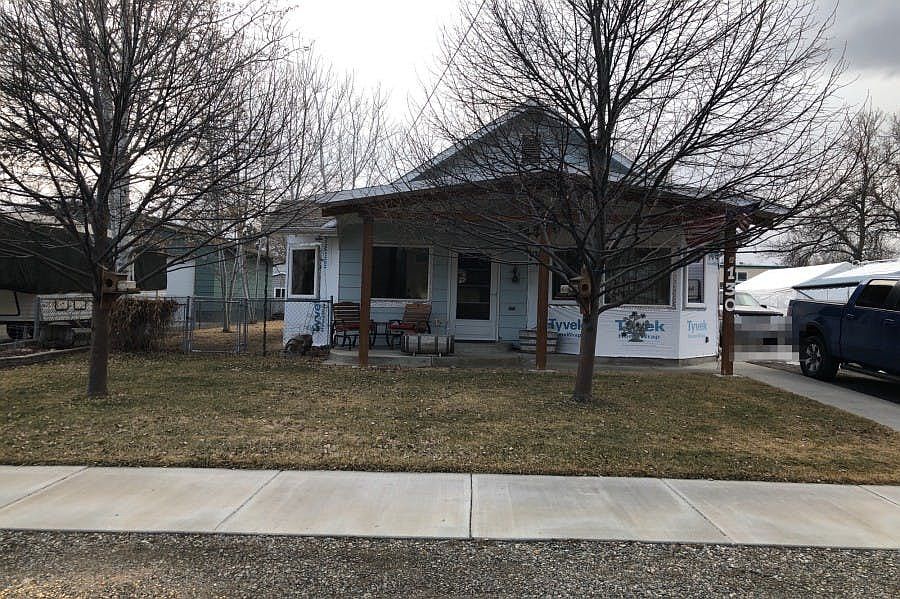 1st image of 130 Foster Ln