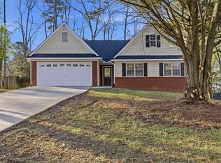 875 Oaklen View Dr, Buford, GA 30518