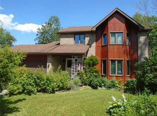 387 Stony Rd, Lancaster, NY 14086
