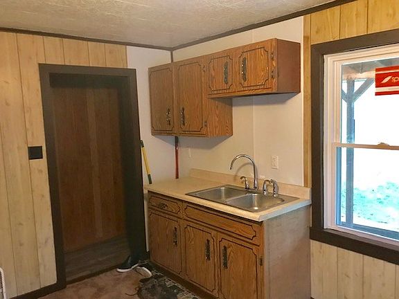 5th image of 125 Jims Ln