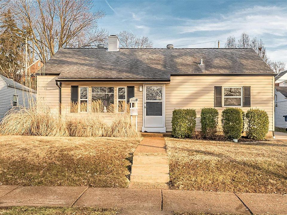 2nd image of 3928 Wenzlick Ave
