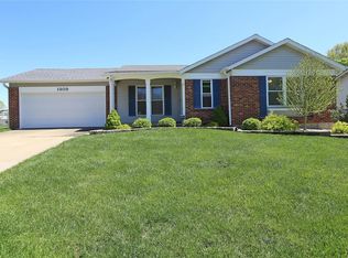 1209 Summerwood Dr, Saint Peters, MO 63376