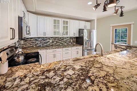 4th image of 34807 Necarney Blvd