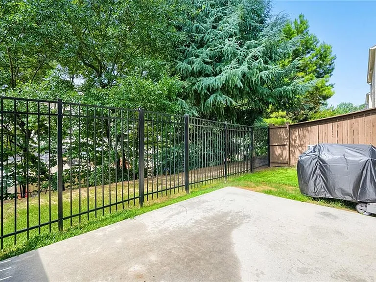 2464 Norwood Dr SE — Photo 22
