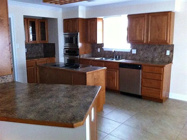 211 Windward Psge — Photo 6
