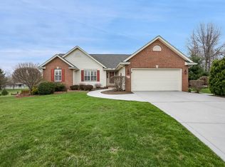37 Corbin Dr S, Granville, OH