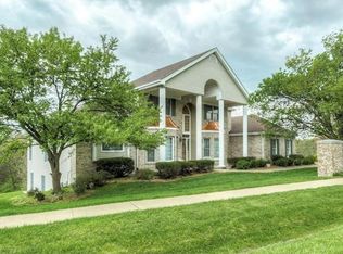2602 Chatham Place Ct, Chesterfield, MO 63005