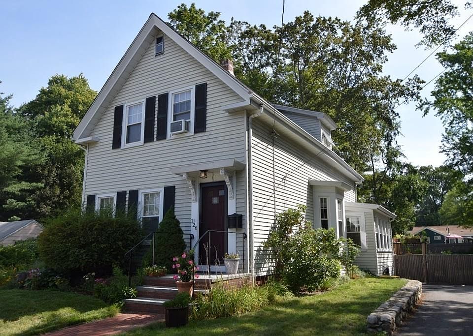 1st image of 126 Summer St