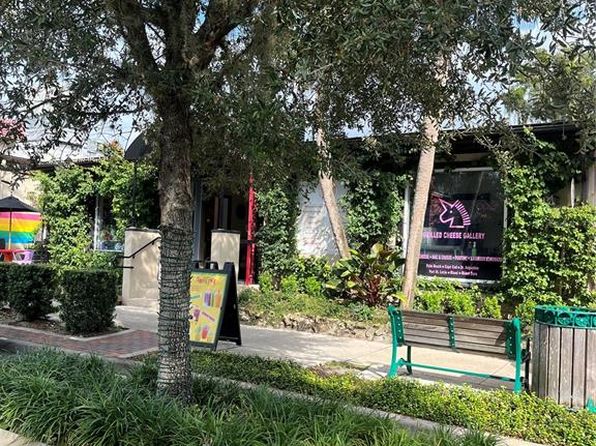 334 N Donnelly St #334