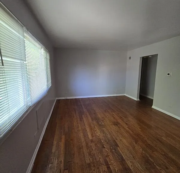 7530 S Saginaw Ave #3A — Photo 4