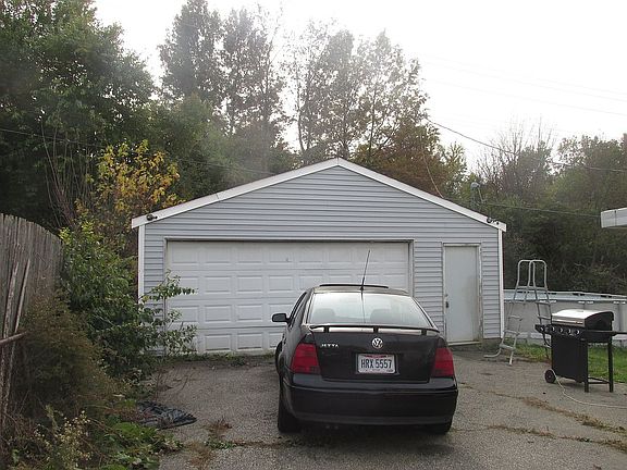 2nd image of 1473 Wichita Dr S