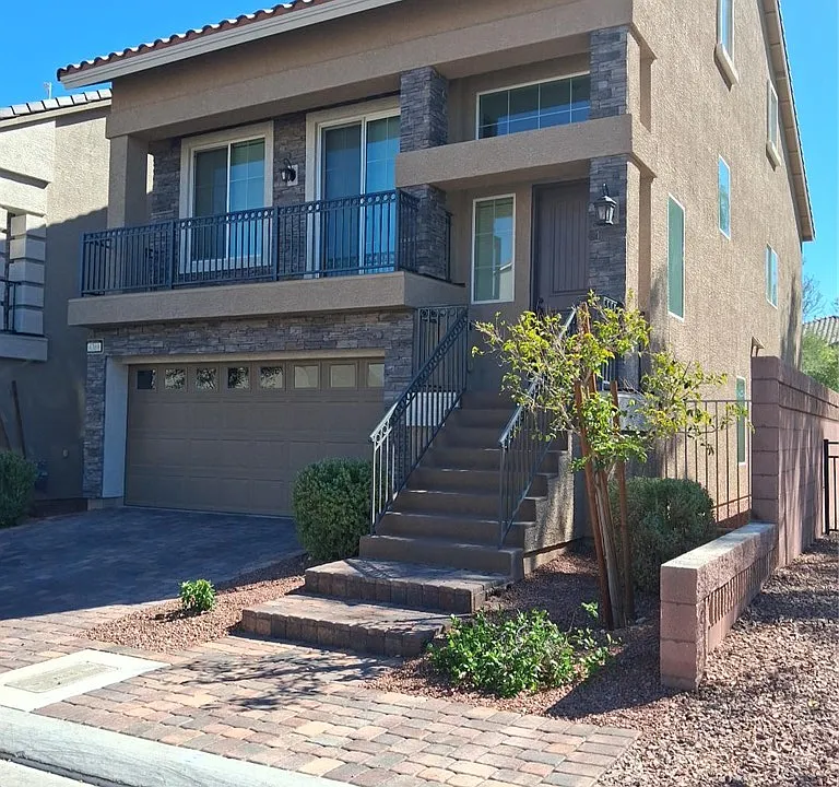 6369 Luna Rosa Ave