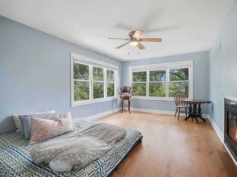 1147 Fenno Dr — Photo 17