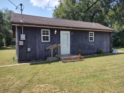 2330 E Commercial Street, Springfield, MO, 65803