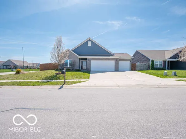 1303 Crabapple Rd, Franklin, IN 46131