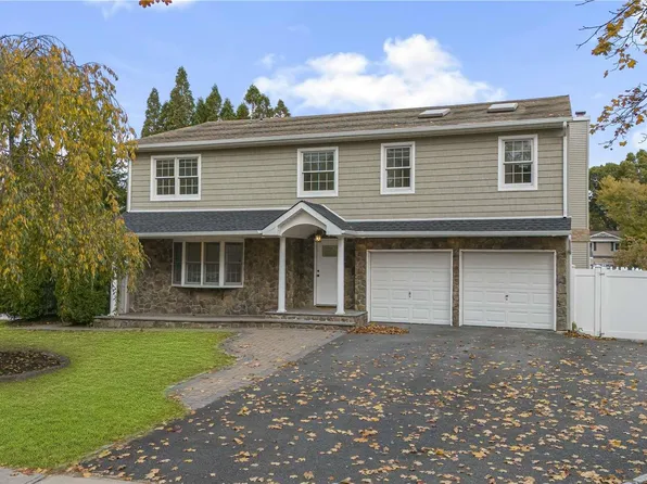 10 Viking, Nesconset, NY 11767