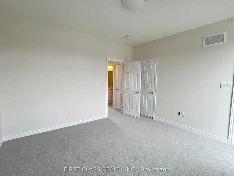 33 Mumbai Dr — Photo 9