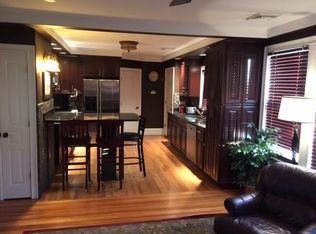 981 Roosevelt Ave, Pawtucket, RI 02861