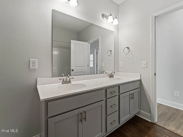 125 Pembury Way — Photo 13