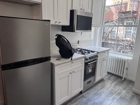 255 West 12th Street image 1 of 9