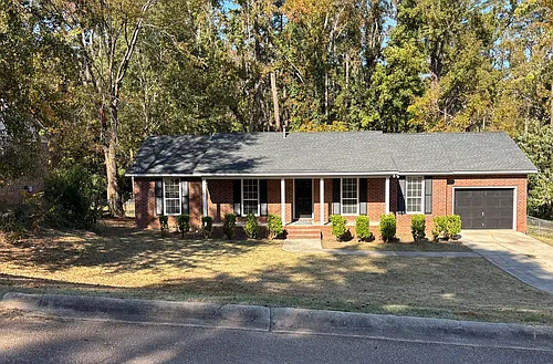 207 Creekview Cir Photo 1