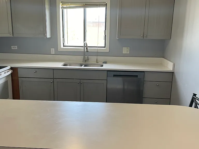 1120 Cedar St #3B — Photo 7