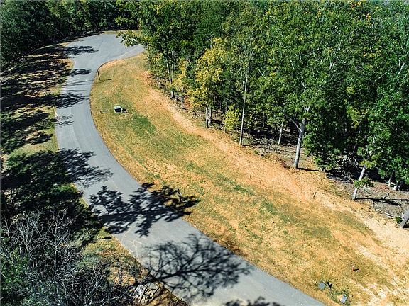 5th image of 108 Somerset Ln Lot 133