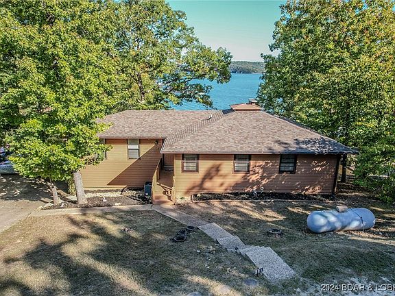 4th image of 2559 Robin Hood Ln