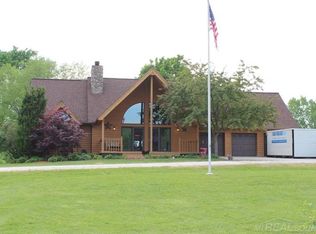 7370 Palms Rd, Ira, MI 48023