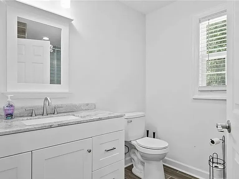 150 Della Dr — Photo 15