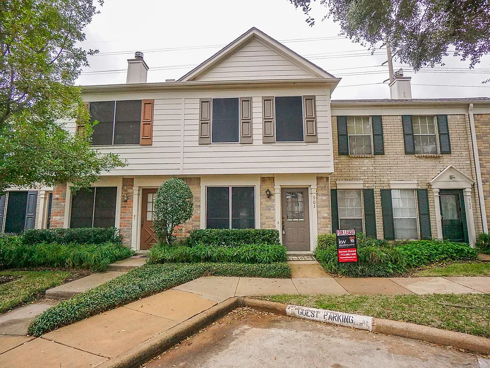 2810 Grants Lake Blvd #903