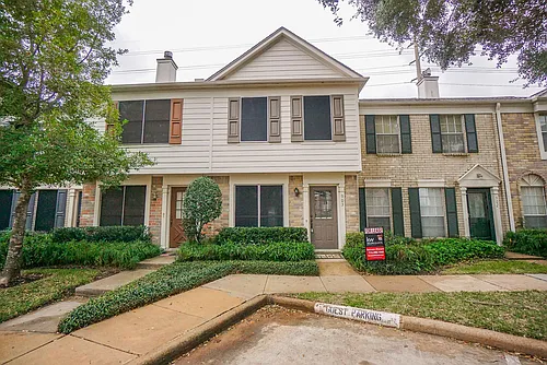 2810 Grants Lake Blvd Photo 1